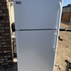 18.2 Cubic Ft Refer/freezer