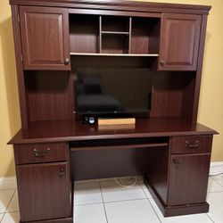 Executive Desk 