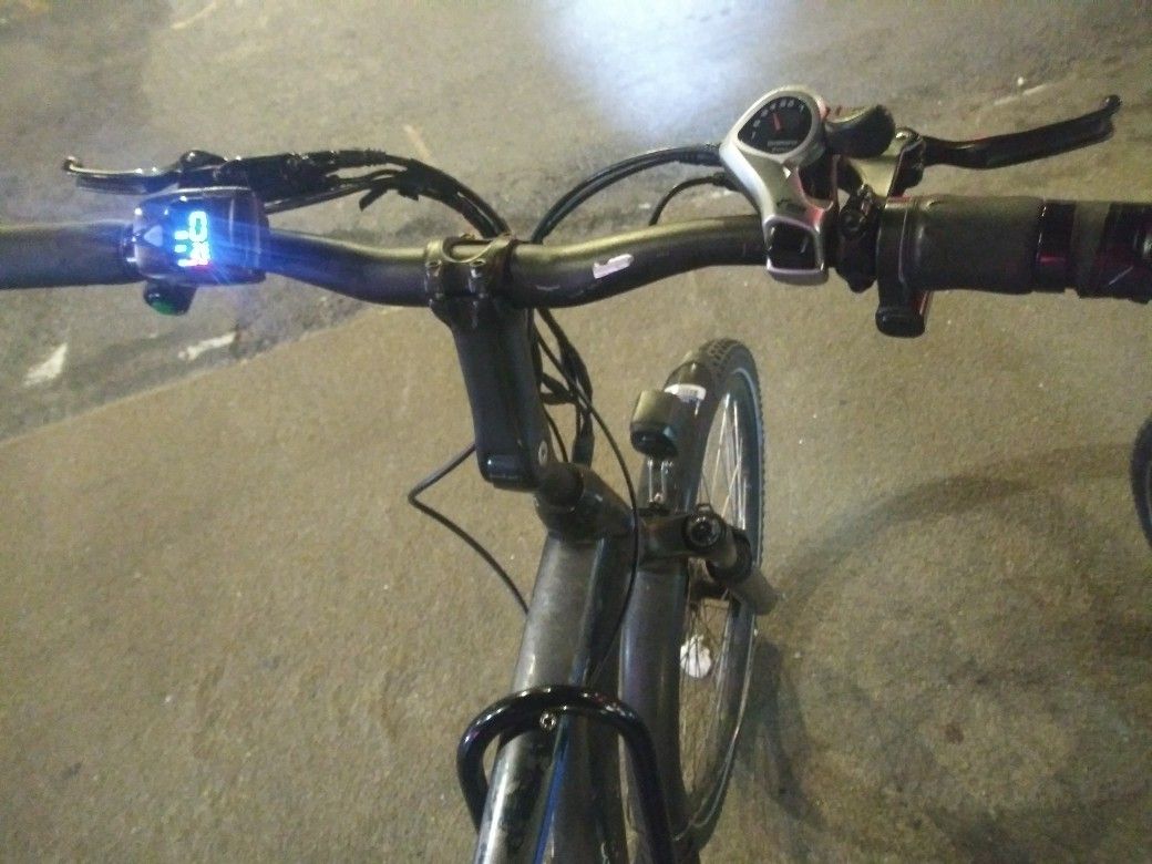 Arrow 10 EBIKE