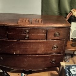 Antique Dresser Duncan Phyfe