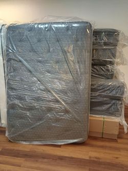 New 10 Inch Full Pillow Top Simmons Mattress