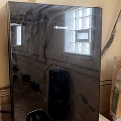 Mini Fridge Color Black 