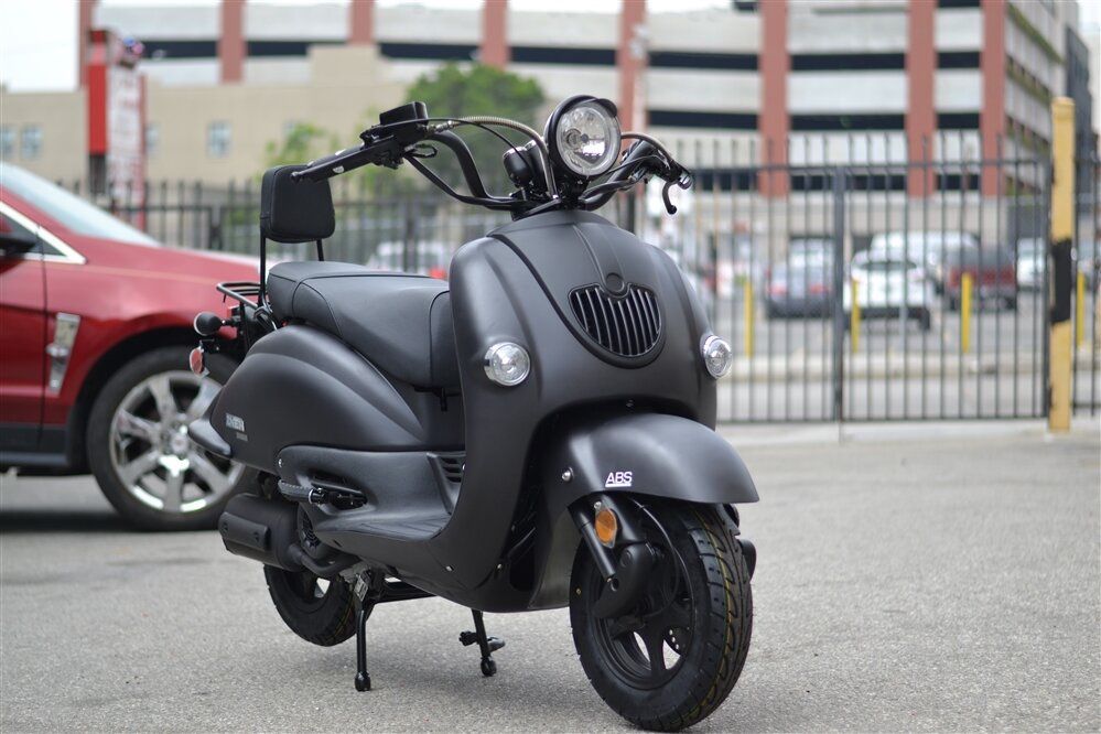 150CC MOPED SCOOTER amigo BELLO sport