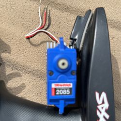 Stock Xmaxx Servo 