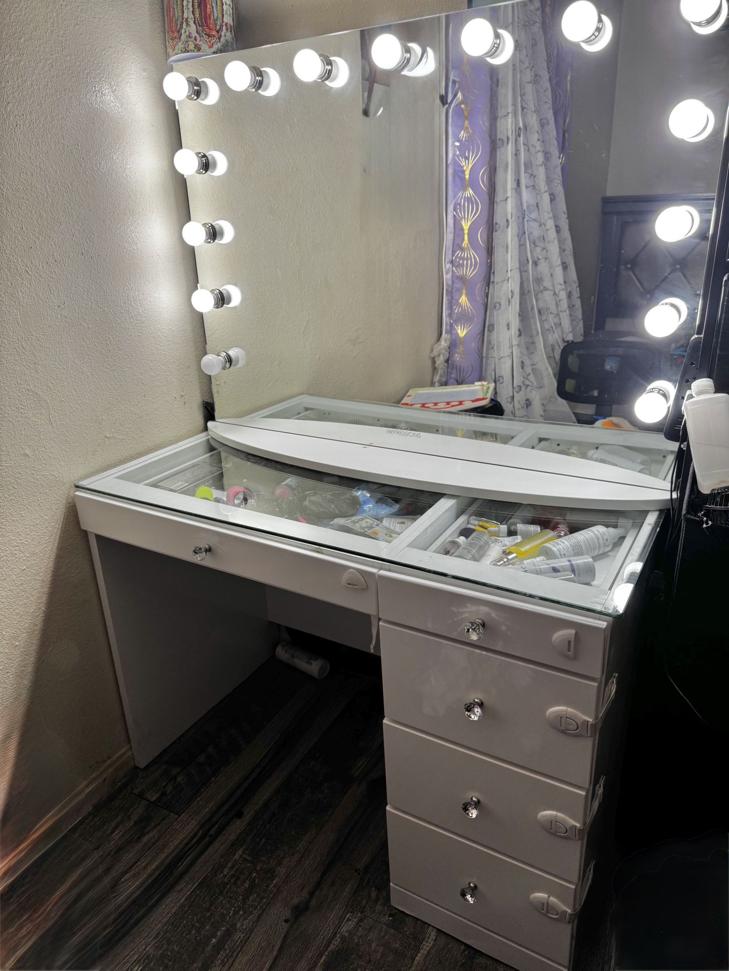 Vanity 