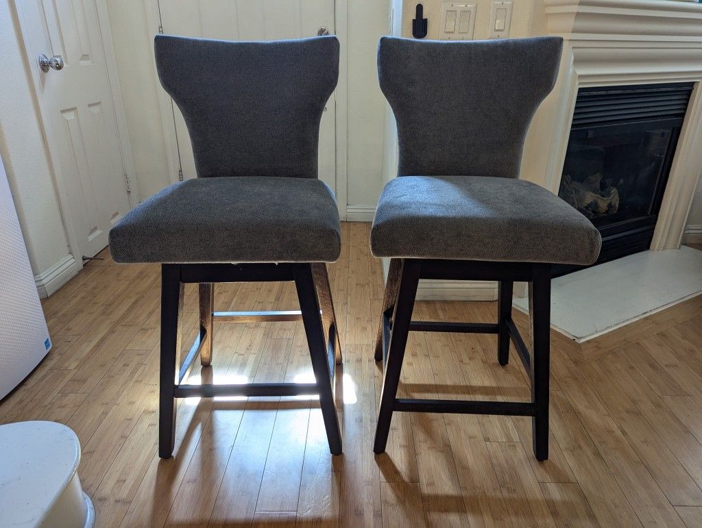 Kislot Modern 360 Swivel Barstools