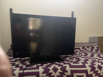 Emerson 32” Tv