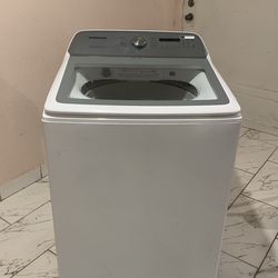 Samsung 5.2 cu. ft. Top Load Washer with Super Speed Wash