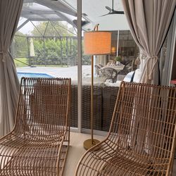 set of 2 rattan lounge chairs – modern – great condition