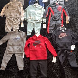 NWT Nike size4(4t)