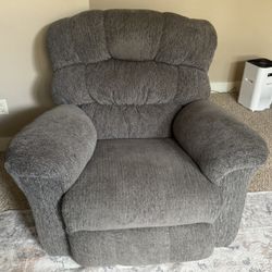 RC WILLEY Recliner 
