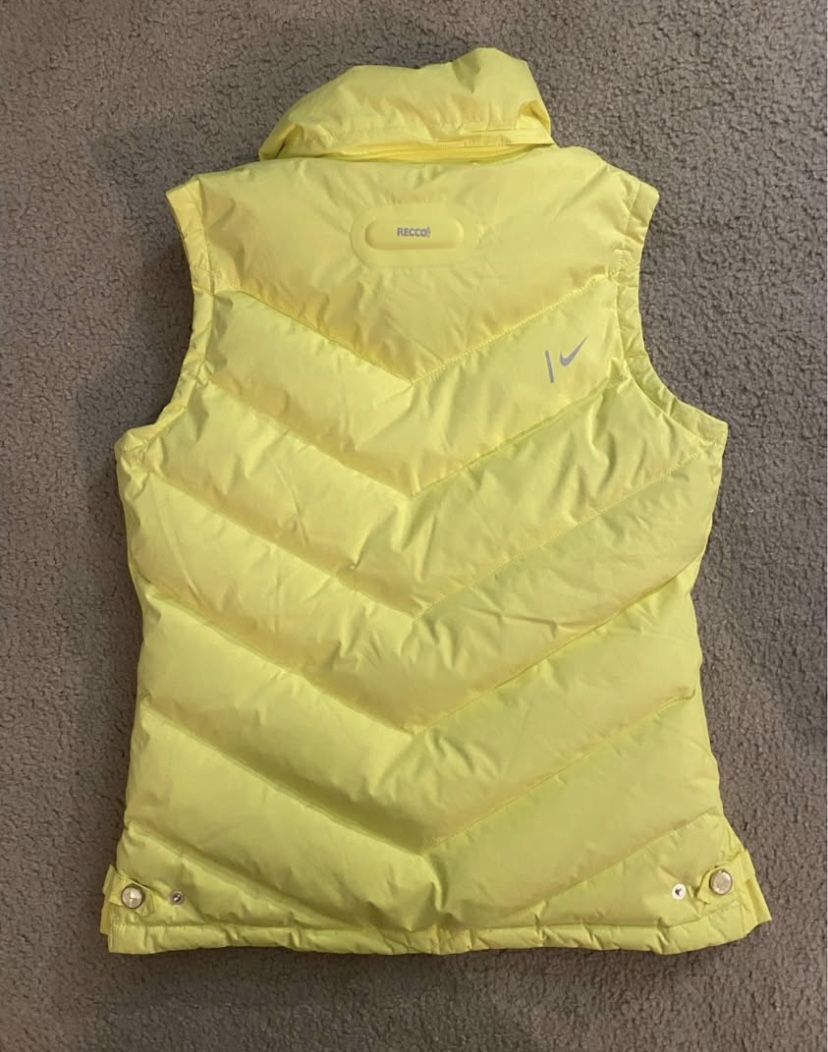 Nike Women’s Vest