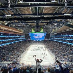 $100 Kraken Hockey Tickets 
