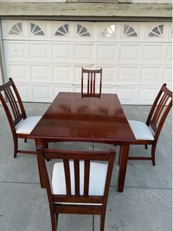 Dining Table With 4 Chairs ( Gorgeous)