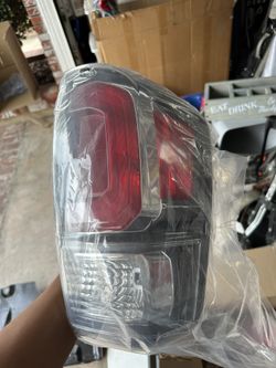 Tacoma ‘23 3rd Gen Tail Lights OEM