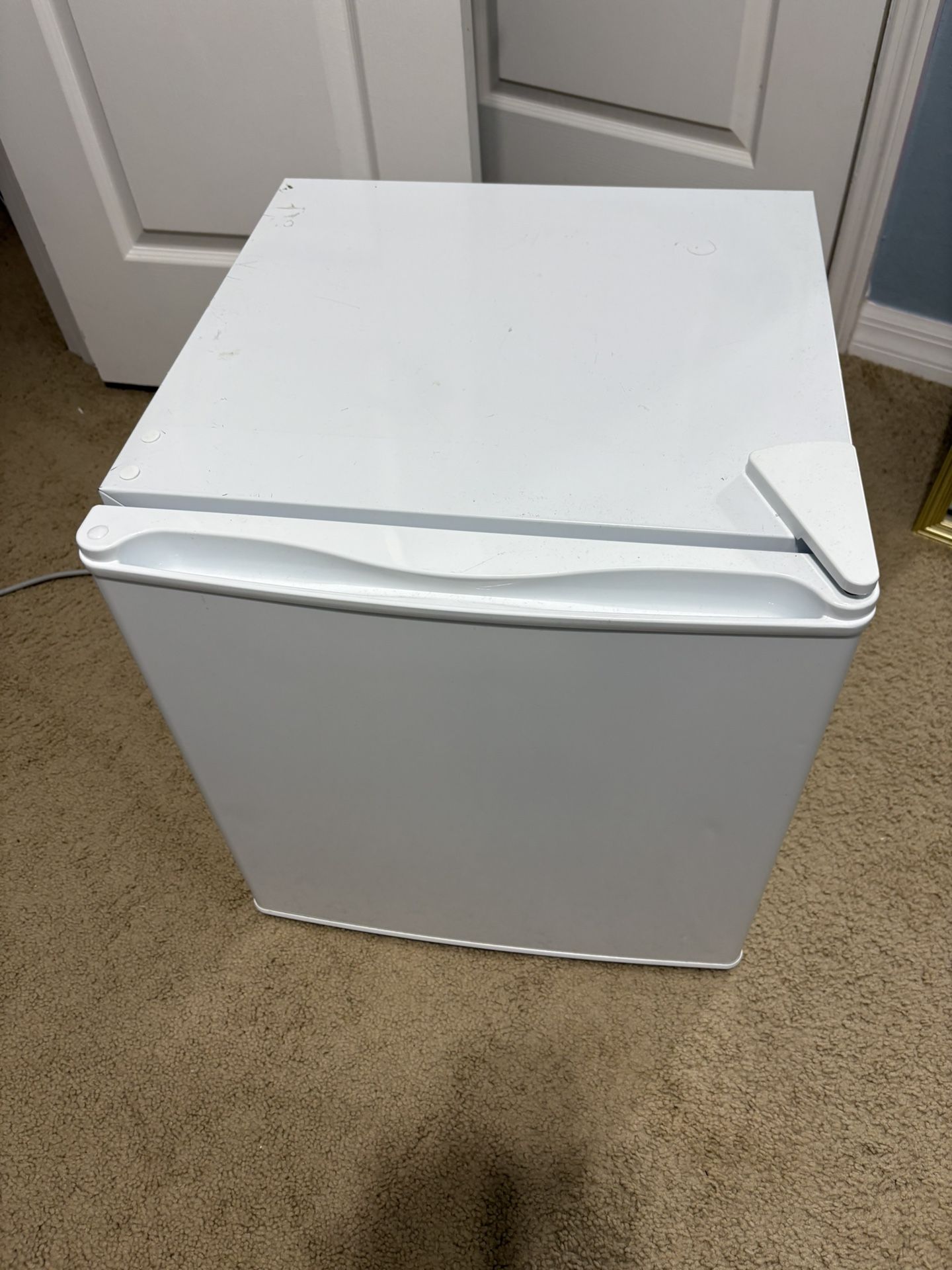 mini fridge
