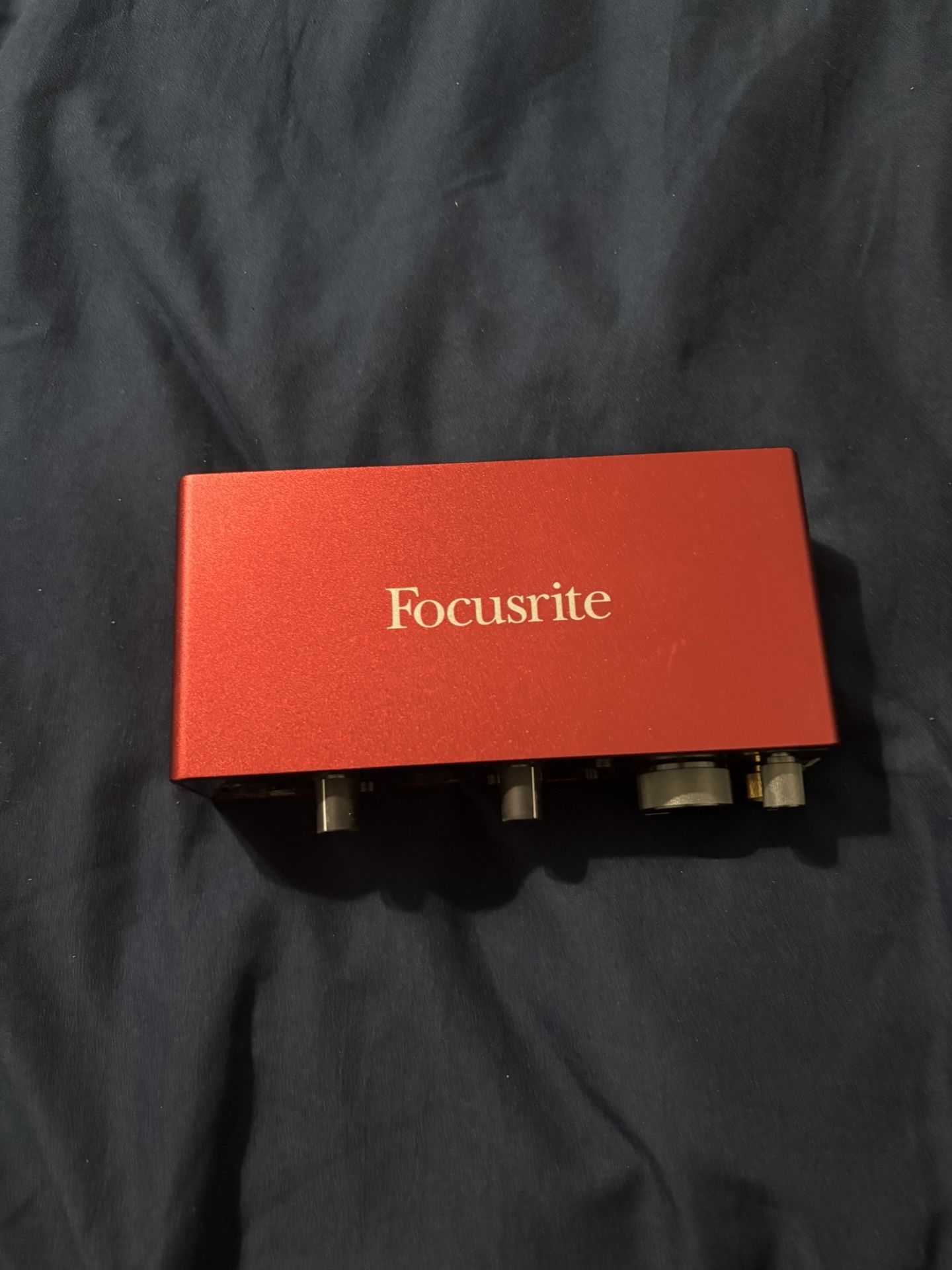 Focusrite Scarlett 2i2