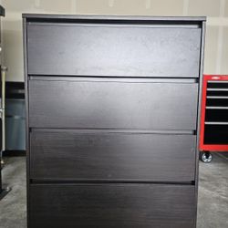 4-drawer Chest Dresser