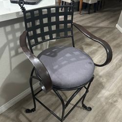 Bronze tall kitchen bar stools set of four in great shape with original sit cover, 80 each 