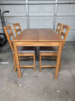 Dining set