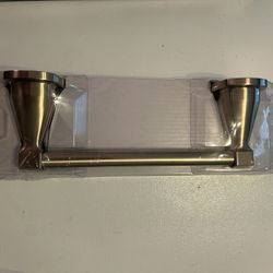 Delta Toilet Paper Dispenser 