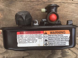 Briggs and Stratton fuel tank and carburetor fits 3.5-5.0 HP