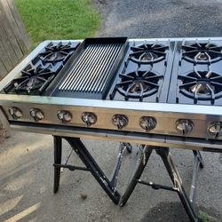 Cooktop: Large Dynasty 6 Burner + Grill