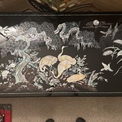 Black lacquer Pearl inlay table