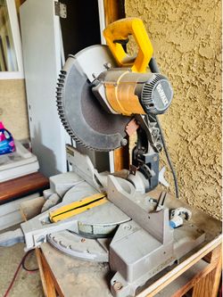 Dewalt Chop Saw w/ table