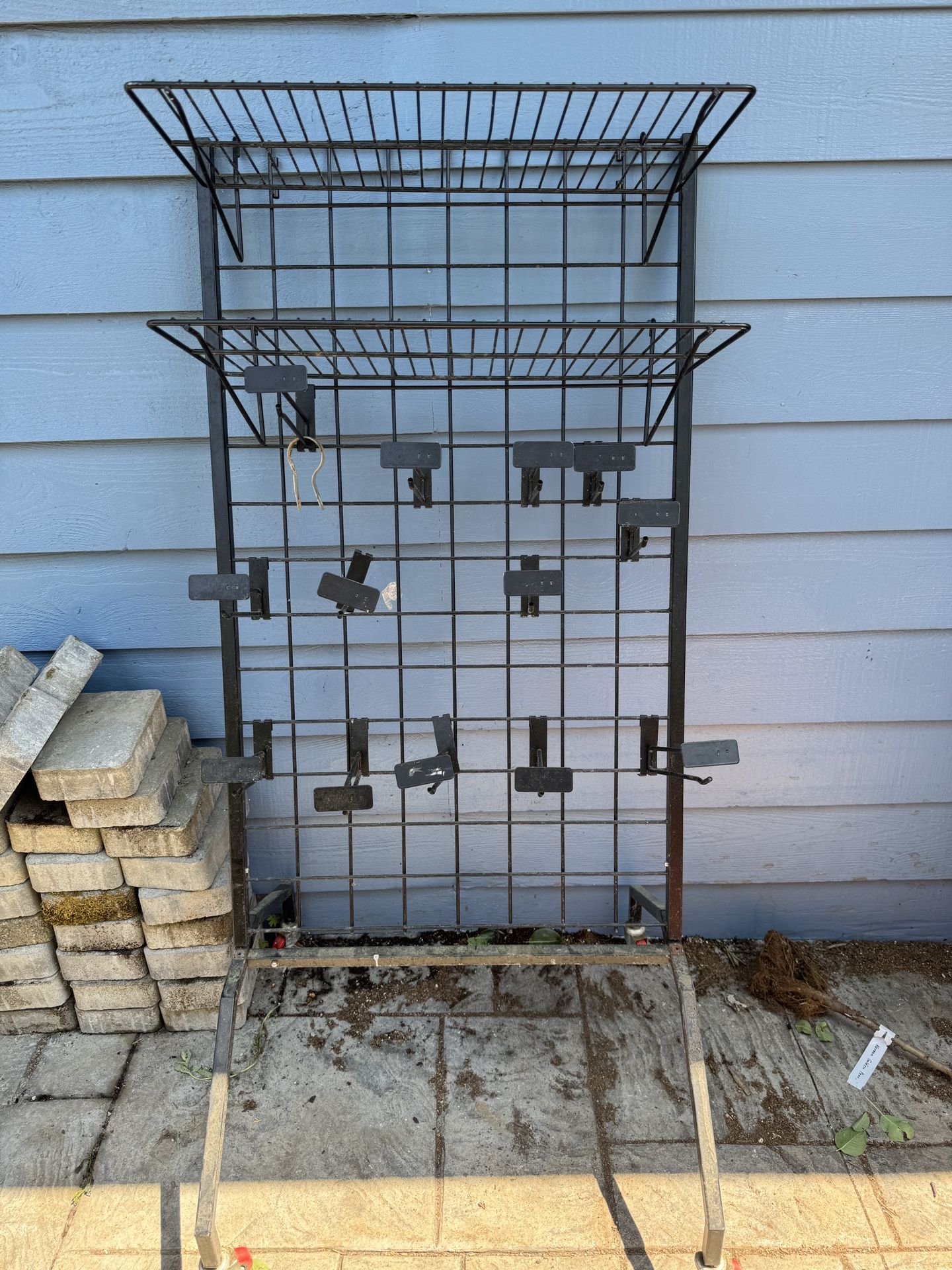 free metal rack with wheels