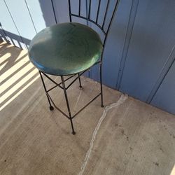 Set Of 2 Barstools. 