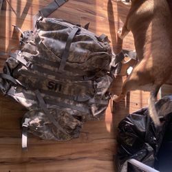 GIANT Army Backpack Camping Hiking Moving Military Grade Molle 11 RARE USA HARD TO FIND CARRYING BAG