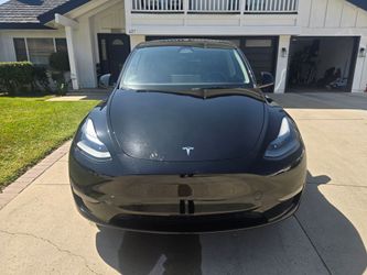 2024 Tesla Model Y Long Range RWD – 16K Miles
