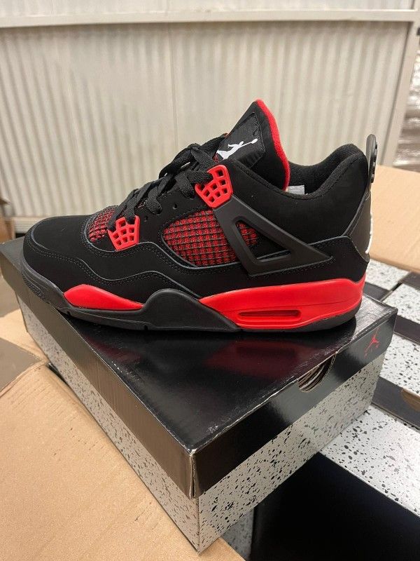 Air Jordan 4s Size 11