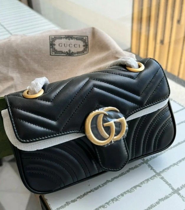 Gucci Marmont bag