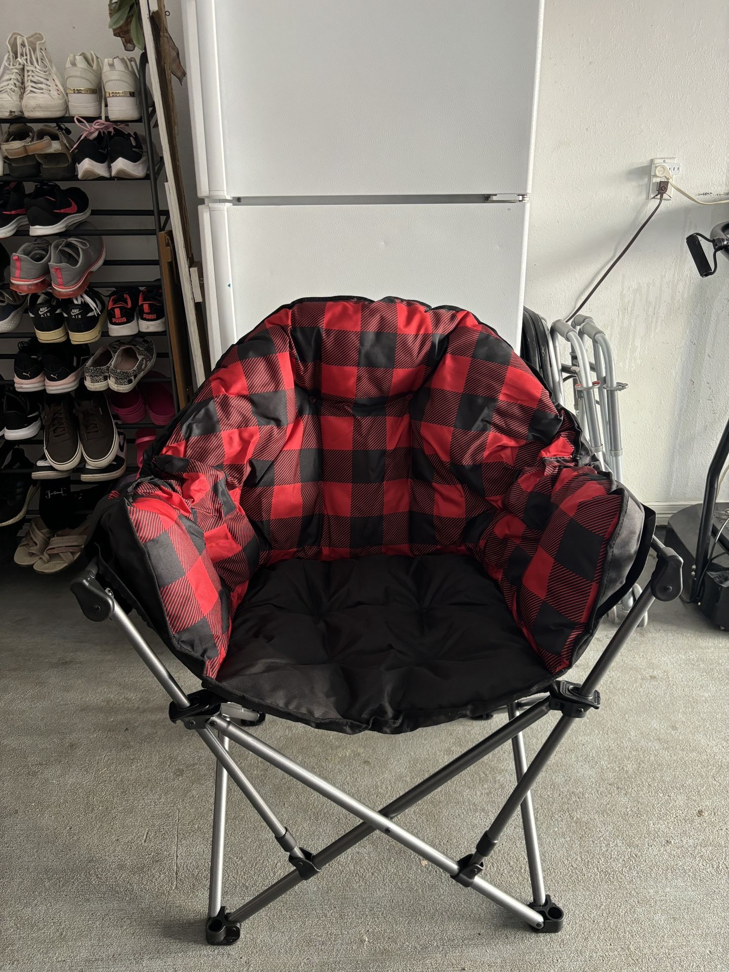 ULINE Oversized Club Camp Plush Chair 500 Lb Durable Foldable Steel big daddy