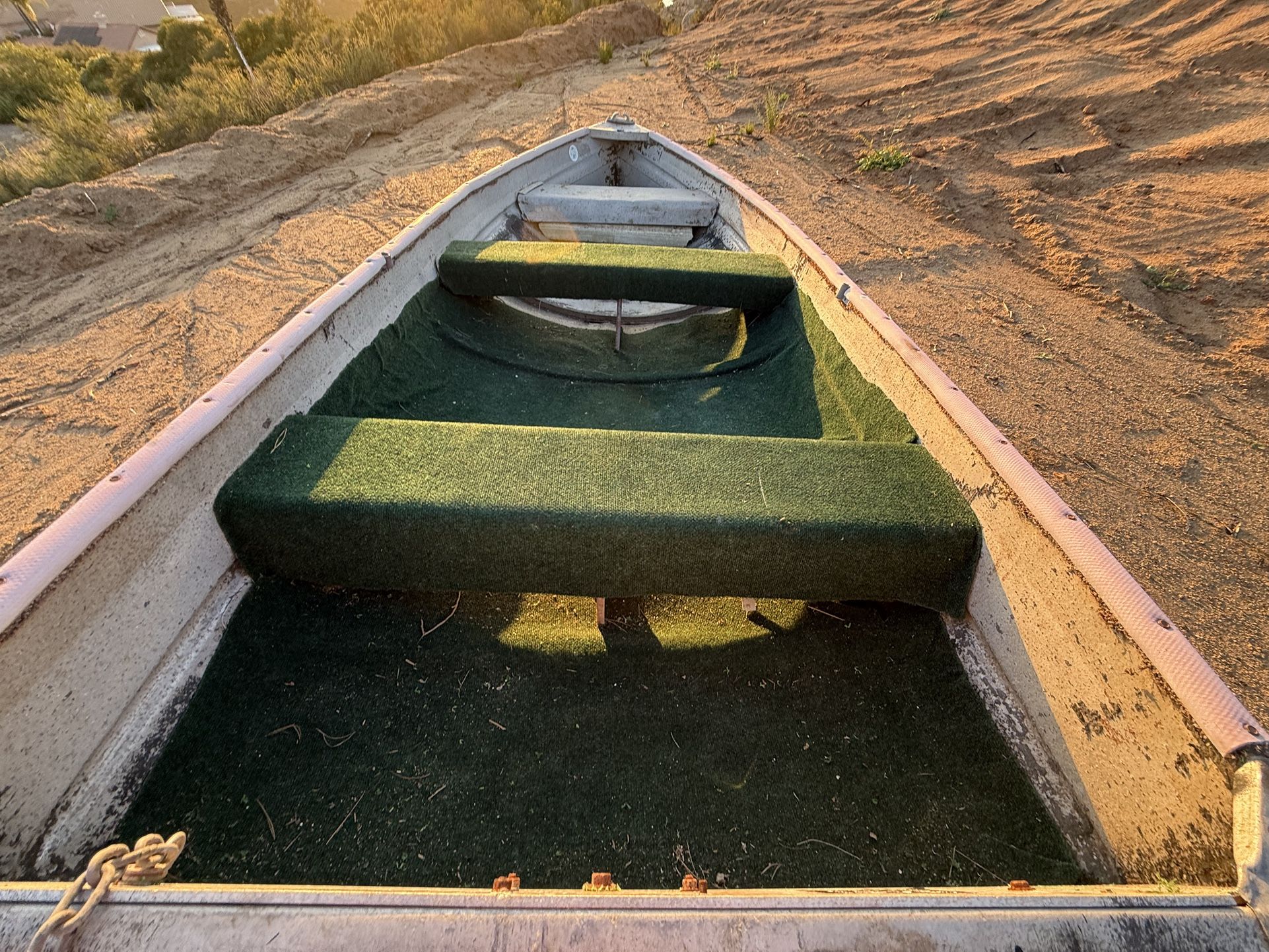 $600Aluminum Boat 10feet Long With trailer