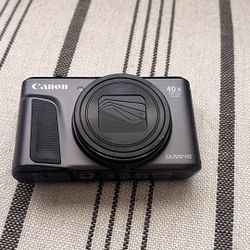 Canon PowerShot SX720 HS Digital Camera 