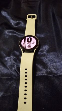 Samsung - Galaxy Watch4 Aluminum Smartwatch 40mm BT - Silver