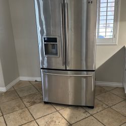 LG Refrigerator 