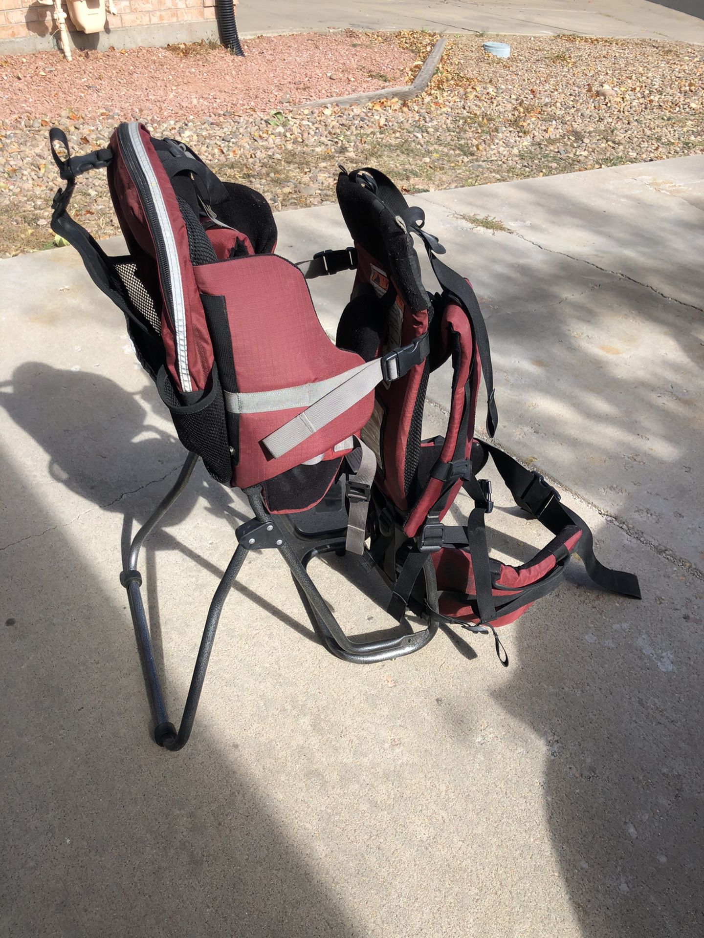 Backpack hiking child carrier