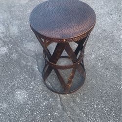 2 Ft Metal Table