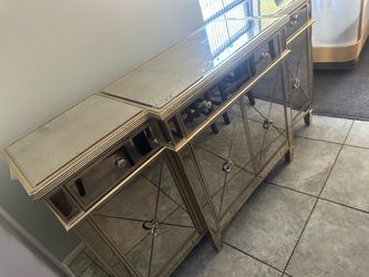 Launch table bar table