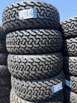 Maxtrek 265/65/17 All Terrain set of 4 new tires