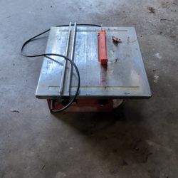Chicago Electric 7 Inch Tile Saw