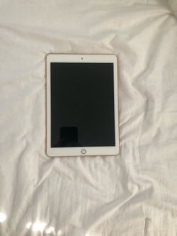 Generation 6 Rose Gold iPad