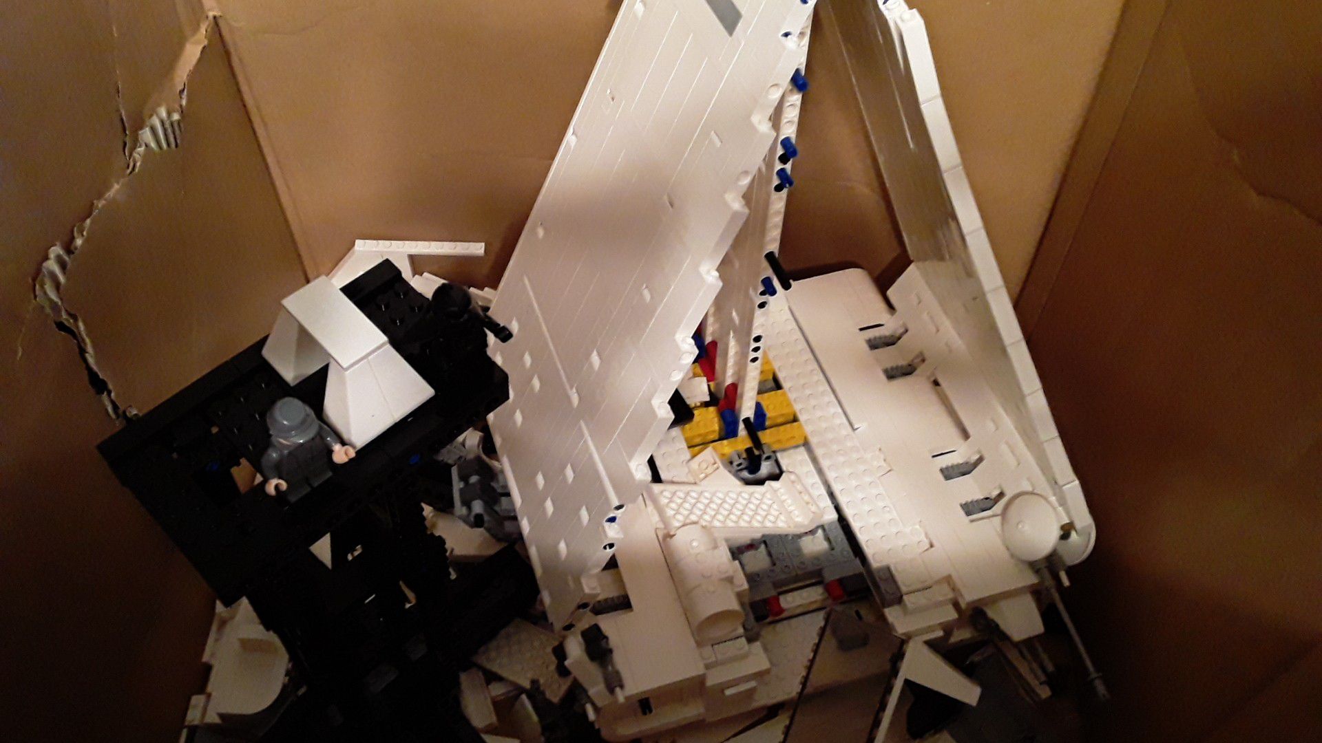 Fake Lego ucs imperial shuttle