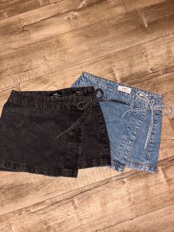 Denim Wrap Skirt . (SUPER CUTE!***)