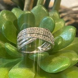 Sterling Silver  And Small Diamonds Cross over Ring Size (7) Plata 