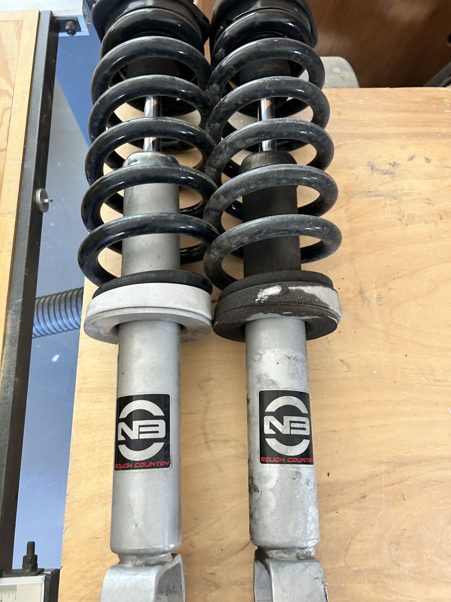 2023 Ram 1500 2” Leveling Shocks.